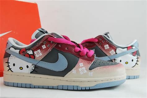 Nike Dunk Low SB Shoes Hello Kitty For Women | Hello kitty, Nike dunks, Shoes