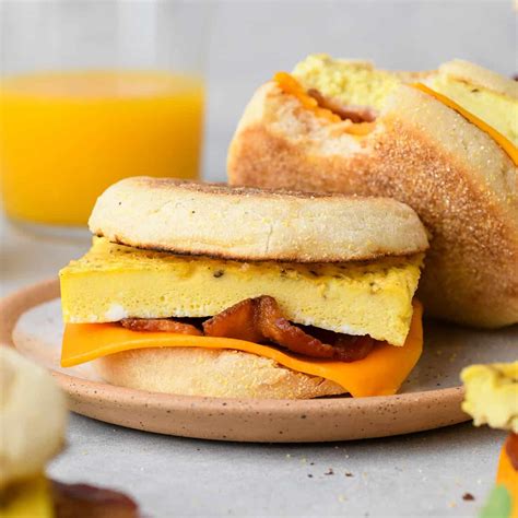 Breakfast Egg Sandwiches - JoyFoodSunshine