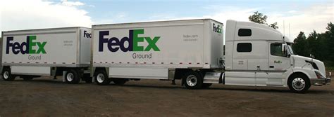 How Much Do FedEx Drivers Make?