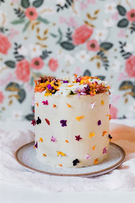 Tips for Using Edible Flowers on Cake - A Beautiful Mess