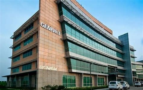 How Genpact's AI Works to Improve Contact Centers | eWEEK