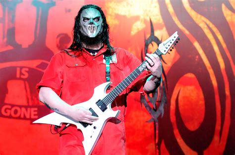 Slipknot Guitarist Mick Thomson Stabbed by His Brother | Billboard ...