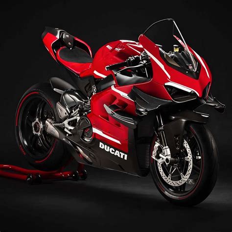 2020 Ducati Superleggera V4. Here are the first photos