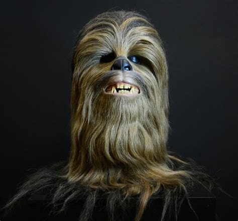 i24NEWS - Actor Peter Mayhew, Chewbacca in 'Star Wars' saga, dead at 74