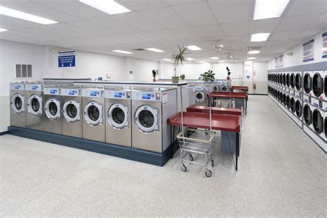 The Benefits of Attended Laundromats - Classic Drycleaners