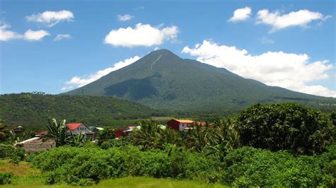 About Mt. Banahaw (Math & AP) - SPC GROUP 3 MEGA PROJECT 2014 - 2015