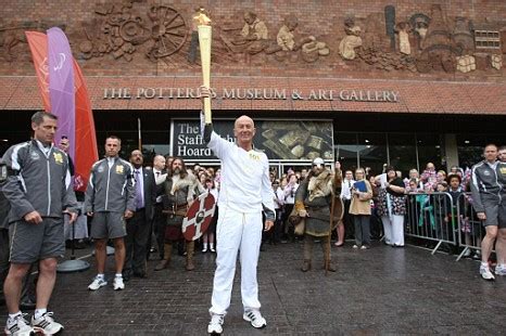 Tony Pulis takes Olympic torch without his famous baseball cap | Metro News