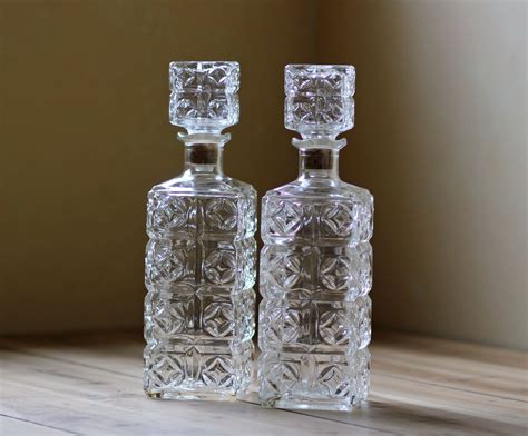 Wow, these are gorgeous. Vintage liquor decanters... | Vintage decanter ...