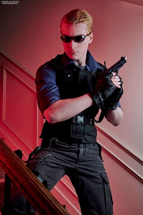 Albert Wesker | Resident evil cosplay, Albert wesker, Cosplay