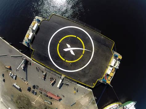 Ships deployed into the Atlantic for experimental rocket landing – Spaceflight Now