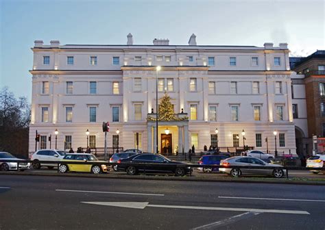 The Lanesborough Hotel, Hyde Park Corner © Anthony O'Neil cc-by-sa/2.0 ...