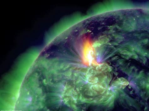 Solar flare - Spectacular solar storm reaches Earth - Pictures - CBS News