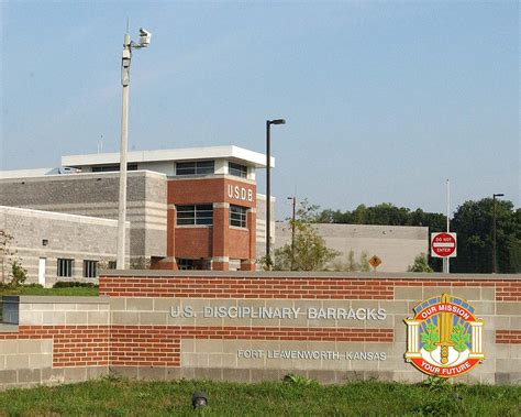 File:US Disciplinary barracks, Fort Leavenworth, Kansas.jpg