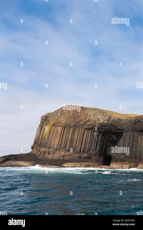 staffa island near mull in scotland Stock Photo - Alamy