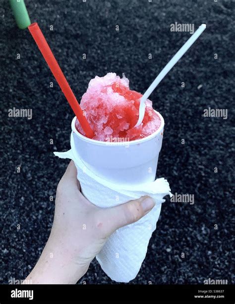 Strawberry snow cone Stock Photo - Alamy