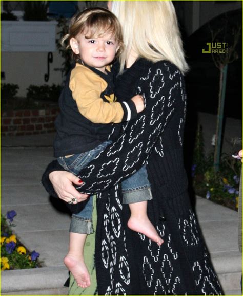 Gwen Stefani: Hey, Baby, Hey, Baby, Hey: Photo 901891 | Celebrity Babies, Gavin Rossdale, Gwen ...