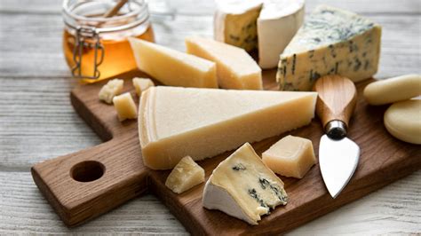 Love dairy? The University of Wisconsin-Madison seeks a paid cheese taste tester | CNN Business