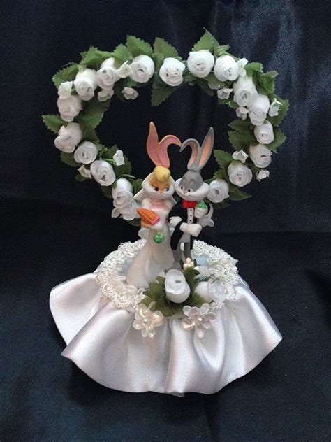 Loony Tunes Bugs Bunny and Lola wedding cake topper | Wedding cake ...