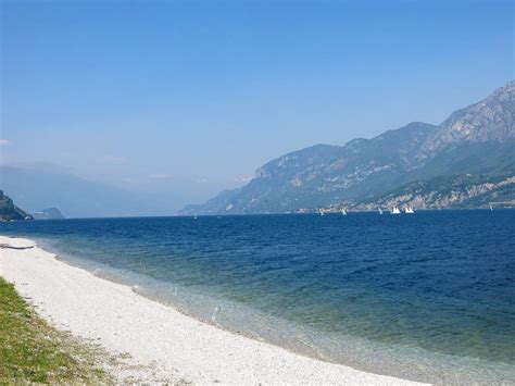 Lake Como Beach - the best of Lake Como suggested by locals