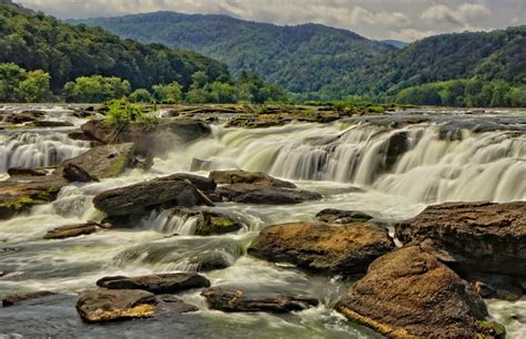 Discover West Virginia: Hiking Sandstone Falls Never Fails to Amaze