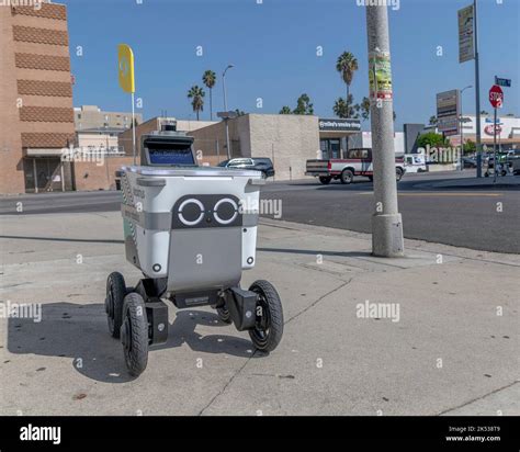 Los Angeles, CA, USA – October 5, 2022: A Serve Robotics robot makes a ...