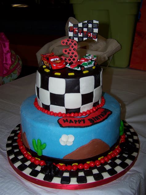 Heather Calvin Cakes: Lightning McQueen "Cars" Cake