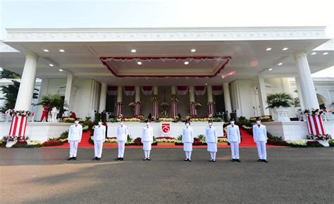 Tim Sabang Kibarkan Sang Merah Putih di Istana Merdeka Jakarta - #Lelemuku | Lelemuku.com ...