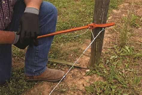 Innovative product line moves wire fence construction and repair into the future | Farmers Hot Line