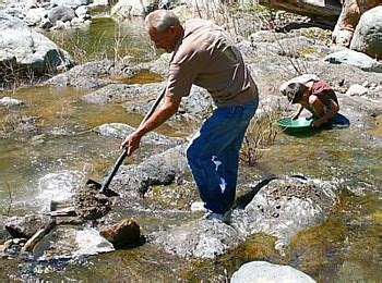 Basic Placer Gold Prospecting: Information on How to dig your own Gold