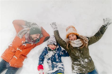 20 Fun Things to Do With Kids in the Winter - All Pro Dad