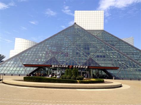 Rock 'N' Roll Hall of Fame Museum | Entranceway to the Hall … | Flickr