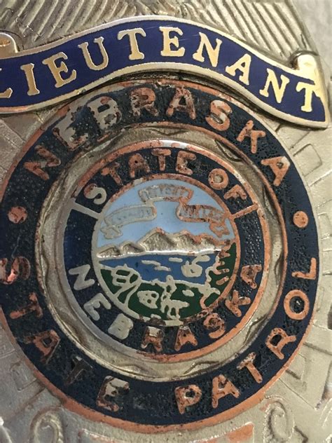 Collectors-Badges Auctions - Antique Nebraska State Patrol Lieutenant Police Badge