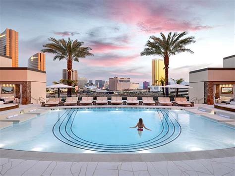 Conrad Las Vegas at Resorts World Pool Pictures & Reviews - Tripadvisor