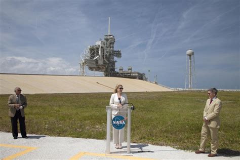 SpaceX Signs 20-Year Lease for Historic Launch Pad 39A