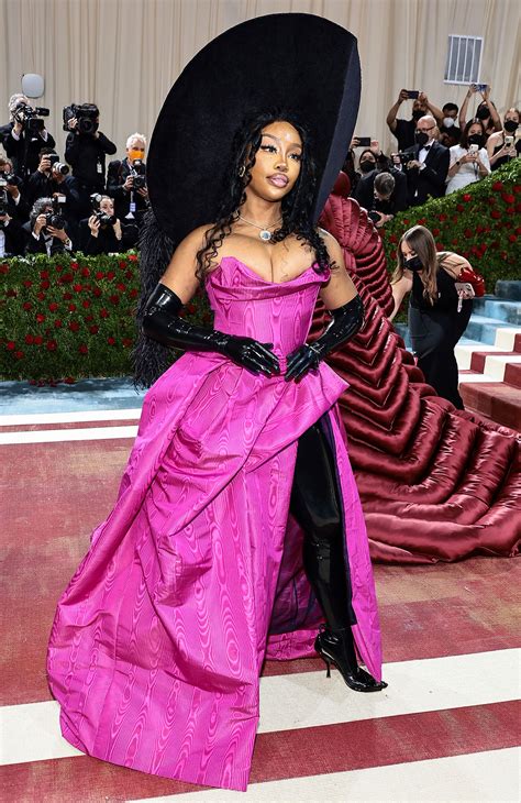 SZA Reveals She Left the 2022 Met Gala Early After Feeling Overwhelmed