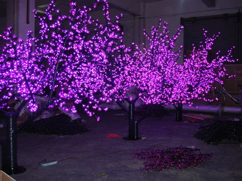 Led outdoor tree lights - Will Give A Remarkable Look To Your Location - Warisan Lighting