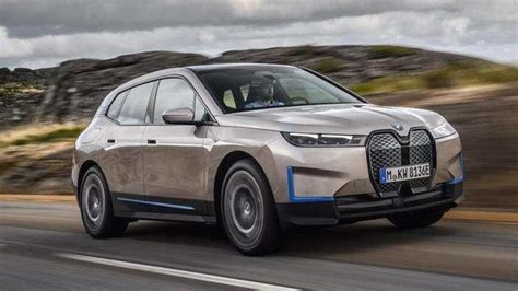 BMW unveils iX SUV, its electric flagship set to challenge might of Tesla | HT Auto