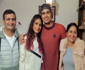 Lakhwinder Singh Gill (Shubman Gill's Father) Age, Height, Family ...