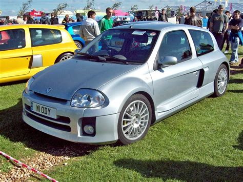 79 Renault Clio RS V6 (2002) | Renault Clio RS V6 (2001-05) … | Flickr