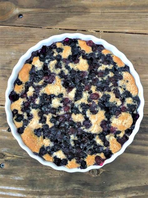 Easy Blueberry Cobbler with Frozen Blueberries - Foodlets