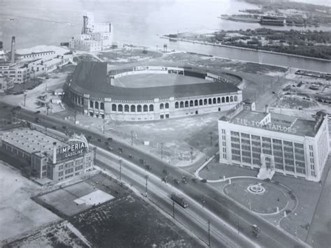 The original Maple Leafs: Pro-baseball in Toronto before the Blue Jays | CBC News