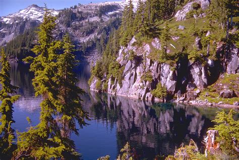 North Cascades National Park | National park vacation, North cascades national park, Cascade ...