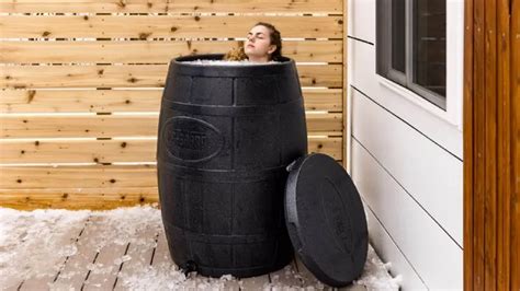 Ice Bath vs Cryotherapy [Come To The Cool Side]