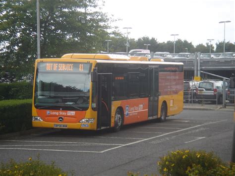 BP08 WNM - Gatwick Airport | Another car park shuttle bus pa… | Flickr