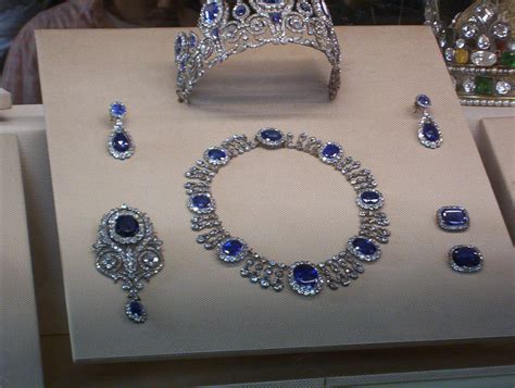 Impressively beautiful women: French Crown Jewels Louvre