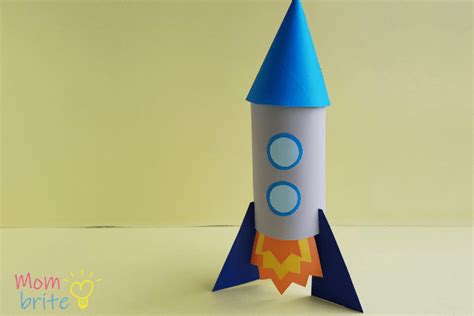 Toilet Paper Roll Rocket Craft for Kids [Free Template] | Mombrite