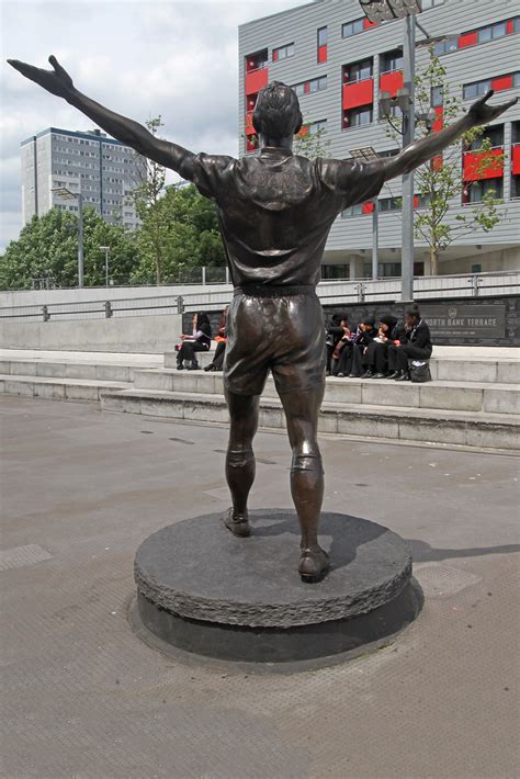 Arsenal Stadium - Tony Adams Statue 3 | Ronnie Macdonald | Flickr