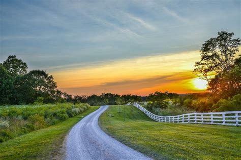 Shaker Village Offers Relaxing And Scenic Hiking Trails In Kentucky