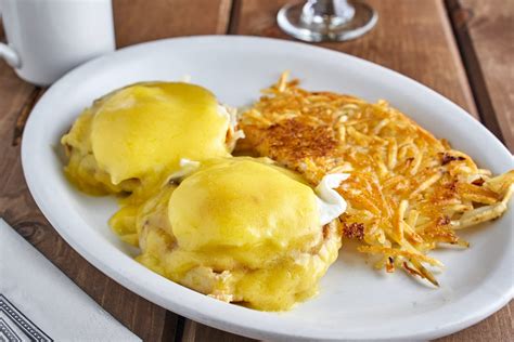 †Eggs Benedict - Times Square Neighborhood Italian Menu - Times Square ...