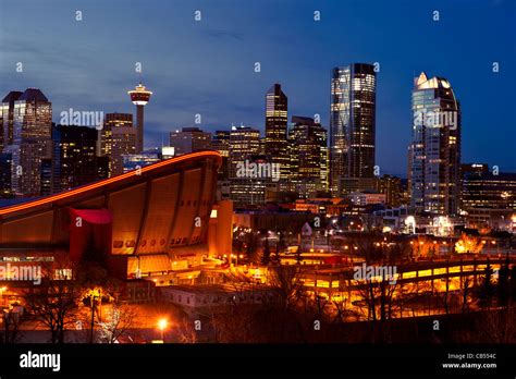 Calgary Skyline Alberta High Resolution Stock Photography and Images ...